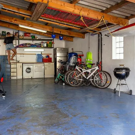 Vol - Au - Vent - Cheerful 5-bedroom With Pool *
